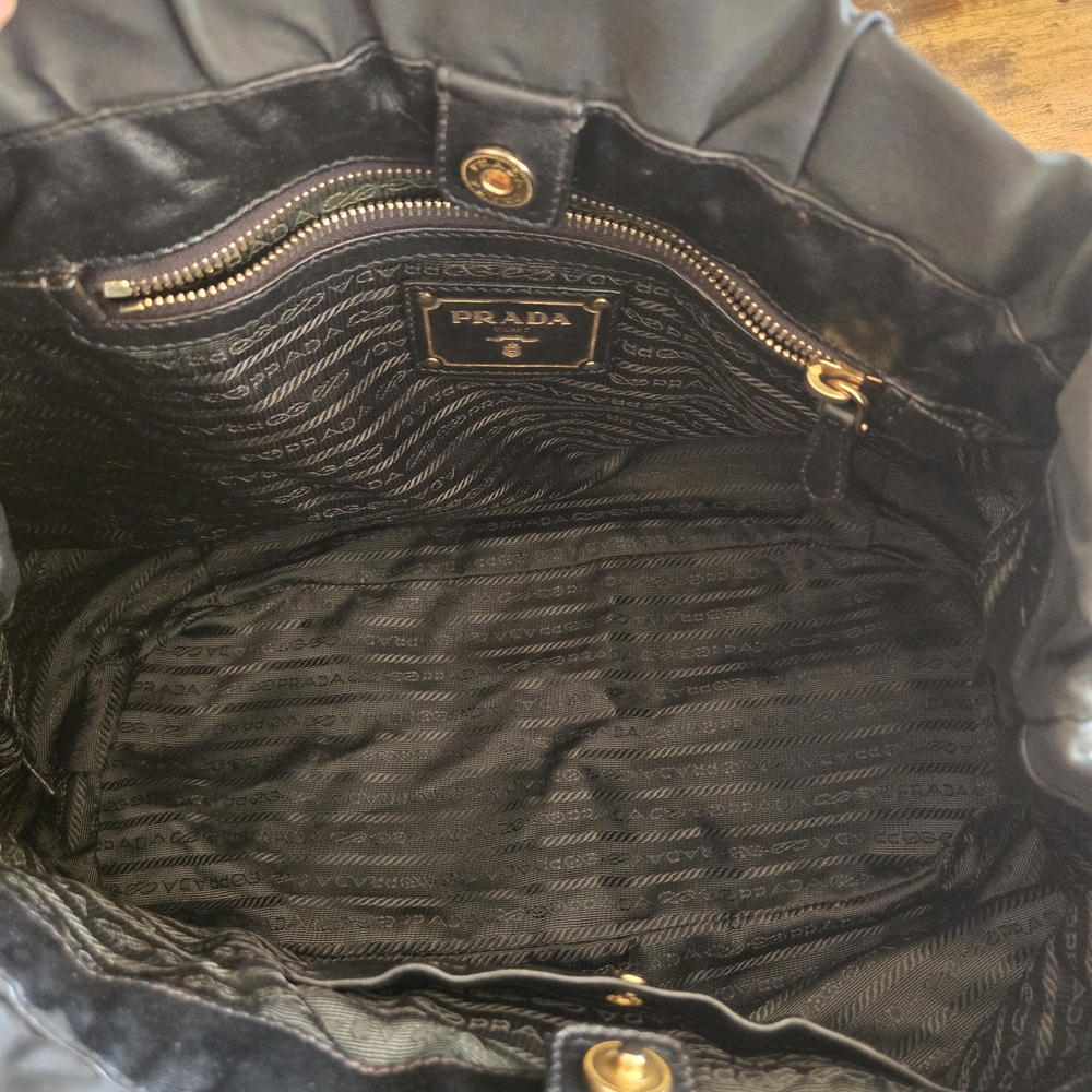 Prada Hobo Black Women's Bag Authentic - Picture 13 of 16